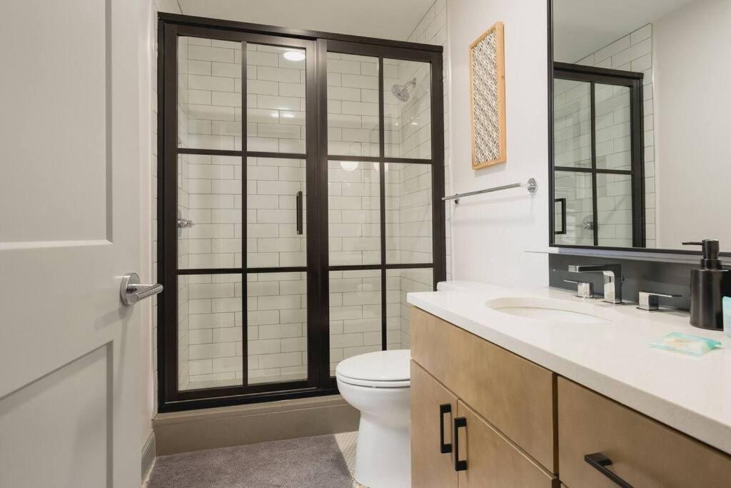Gorgeous Condo In The Heart Of Dt Birmingham! Extérieur photo